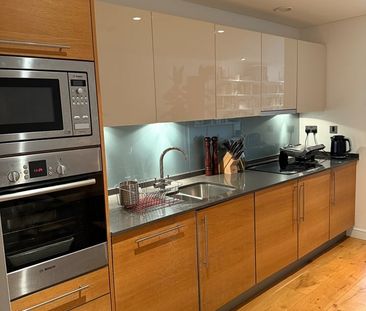 1 Bed Flat, Bermondsey Square, SE1 - Photo 4