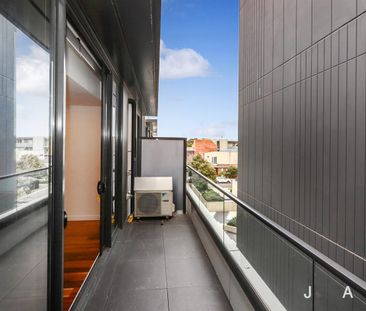 Immaculate One Bedder - Photo 6