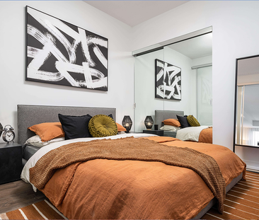 Strada - 1 Bedroom - Photo 2