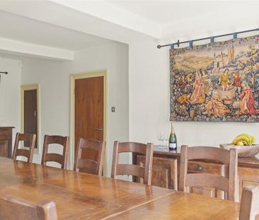 5 bedroom detached house to rent - Photo 4