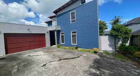 Beautiful 4-Bedroom Home – Just Minutes from B... - Photo 5