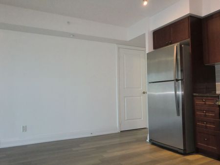 For Lease - 372 Highway 7 Avenue Unit# #801, Richmond Hill, Ontario - Photo 5