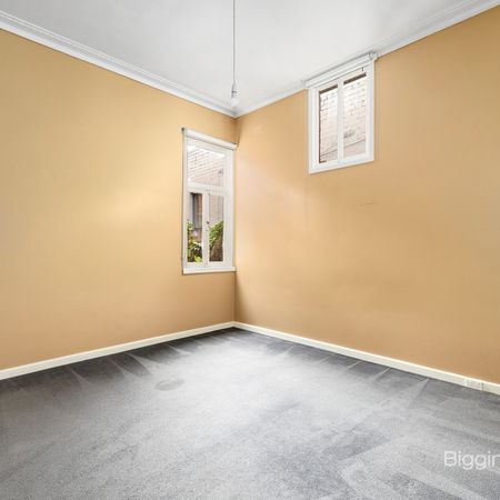 Spacious & Convenient Living - Photo 3