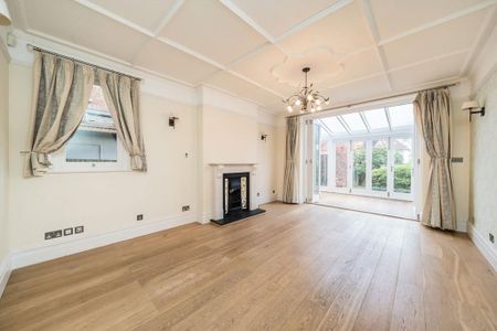 5 bedroom semi-detached house to rent - Photo 4