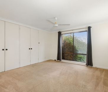 Family Home - Photo 6