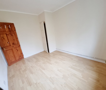 1 bedroom in a flat share to rent - Photo 2
