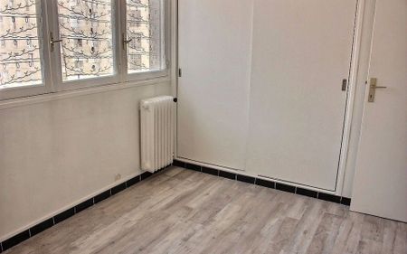 Appartement à louer 2 pièces • Marseille 5 - Photo 3