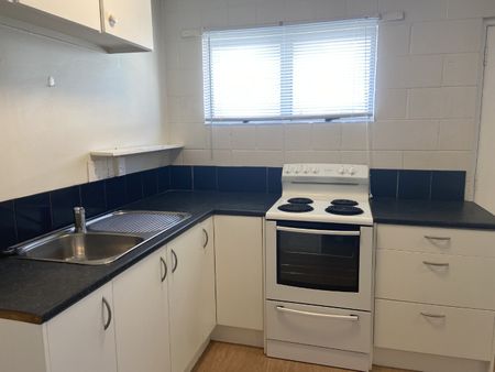 2 BEDROOM UNIT IN J'VILLE - Photo 5