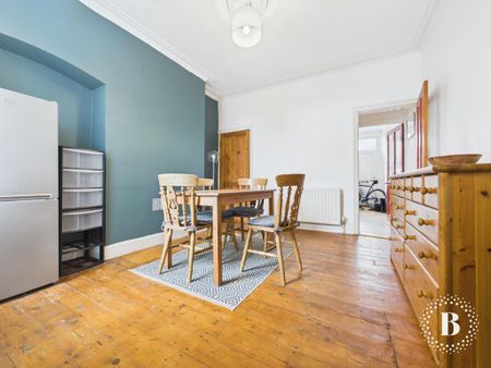 2 bedroom end of terrace house to rent - Photo 3
