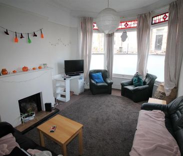 6 bedroom terraced house to rent - Photo 3