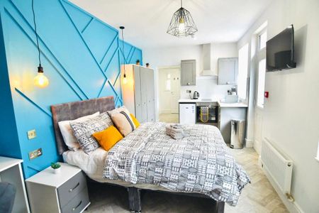 Studio to rent - Photo 2