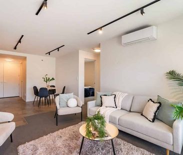 Modern 2BR Townhouse in Brooklyn - Photo 3
