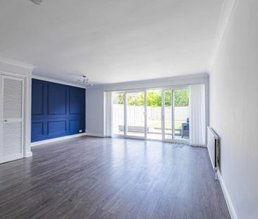 3 bed Terraced for rent - Photo 4