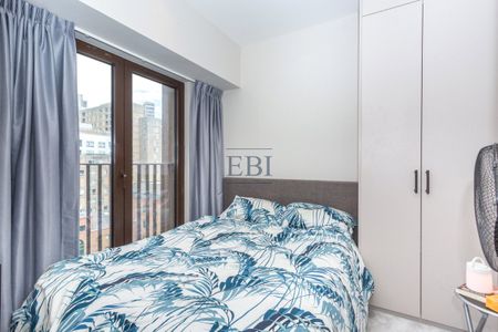 Dock East Apartments, 2 Selsdon Way, E14 9TG - Photo 5
