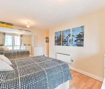 Lombard Road, Battersea, SW11 - Photo 6