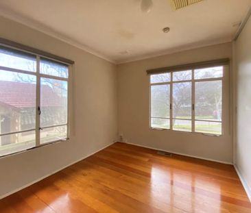 54 Crevelli Street, Reservoir VIC 3073 - Photo 3