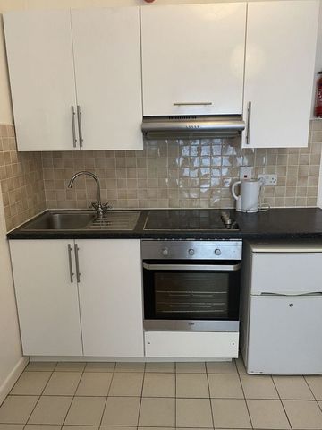 Flat 6, 2 Conyngham Road, Dublin 8, Co. Dublin, D08 E971 - Photo 5