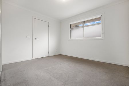 1/36 Leamington Street, Reservoir VIC 3073 - Photo 4