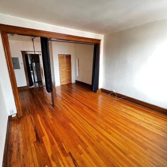 Studio - Montréal - $1,040 /mo - Photo 1