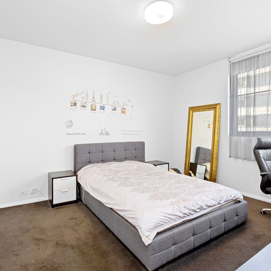 Superbly Presented Oversized Two Bedroom Apartment - Photo 1