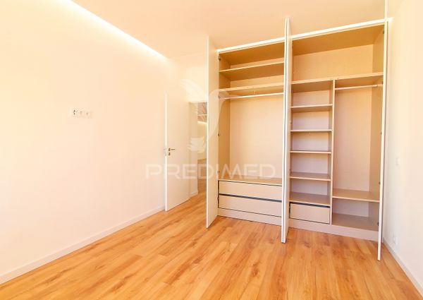 Apartamento T2+1 em Faro