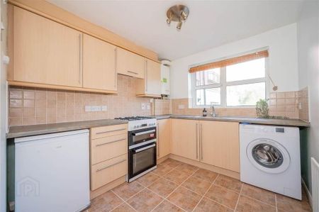 14 Richmond Avenue, Holywood, BT18 9TE - Photo 3