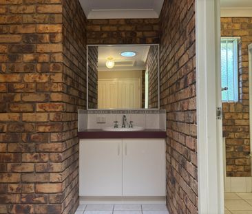 3 bedroom brick with carport - Photo 5