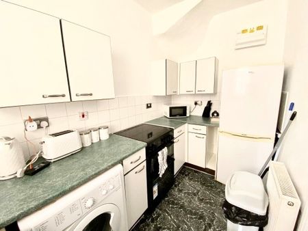 Clifton Avenue - Photo 5