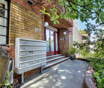 Lovely Quaint and Quiet Studio in Private Enclave - Photo 6