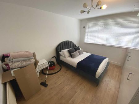 2 bedroom maisonette to rent - Photo 3