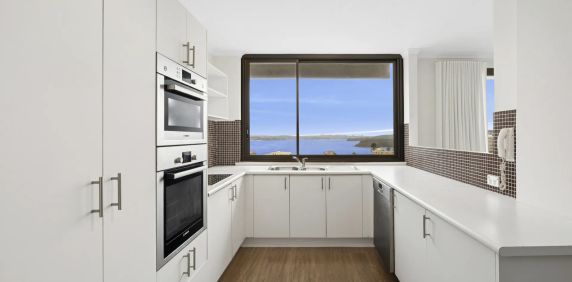 Ocean View and Costal Bliss – Furnished & Flexible Up To 6-Month Lease - Photo 2