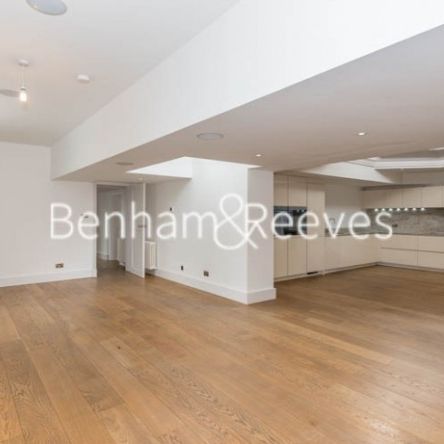 3 Bedroom flat to rent in Roehampton House, Roehampton, SW15 - Photo 1