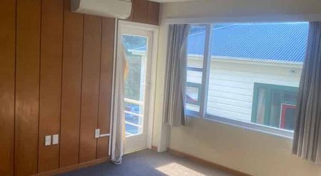 Kelburn - 2 Bedroom close to town - Photo 4