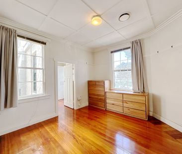 Charming Apartment Gem on Newton Road, Mount Eden! - Photo 2