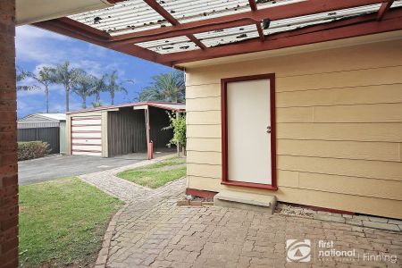 CENTRALLY LOCATED FAMILY HOME WITH BUNGALOW - Photo 5
