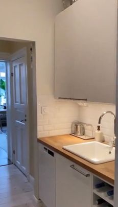 Valhallavägen, Stockholm - Photo 1