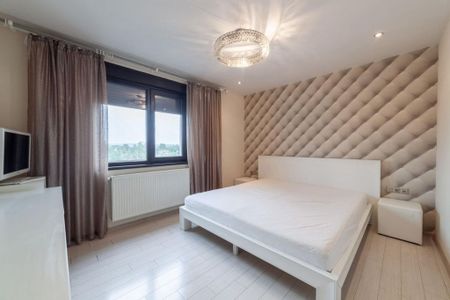 De Închiriat Apartament 3 camere Pitesti- zona Marasesti! - Photo 3