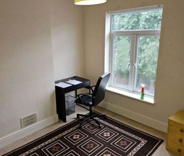 Room in a Shared House, Carnforth St, M14 - Photo 6