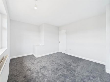 3 Bed Terraced House, Brooklyn Avenue, LS12 - Photo 3