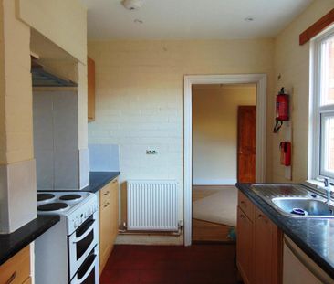 3 bedroom terraced house to rent - Photo 5