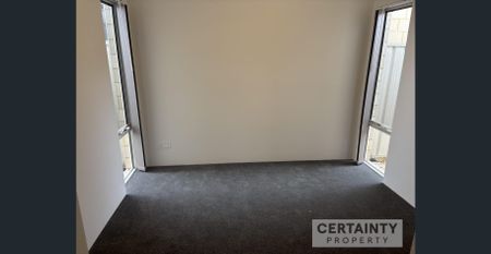 Modern Elegance in YANCHEP: Stylish Living at its Best! - Photo 4