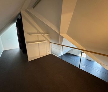 Lumineux et spacieux loft avec emplacement de parking à 1310 La Hul... - Foto 1