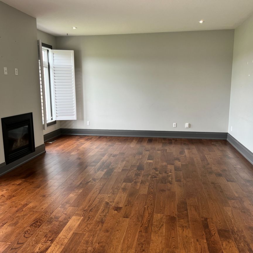 For Lease - 193 Leitch Street, Dutton/Dunwich, Ontario - Photo 1