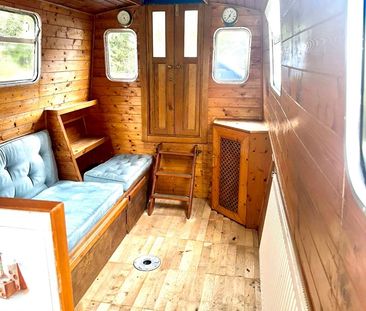 1 Bed House Boat, Sewardstone Road, E2 - Photo 1