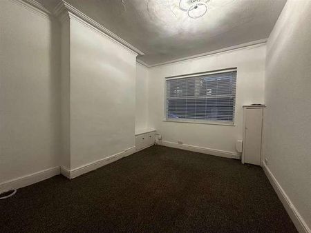 Victoria Road, Crosby, L23 - Photo 2