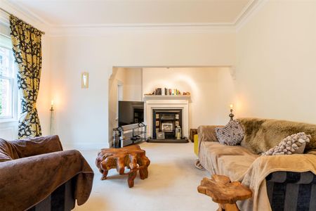2 bed flat to rent in Jesmond Gardens, Jesmond, NE2 - Photo 3