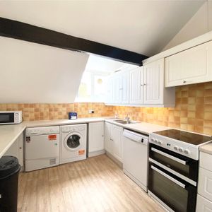 Sandhurst Lodge, Crowthorne Sandhurst Lodge, Crowthorne - Photo 2