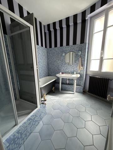 Appartement à louer - 3 pièces - 99 m² - Photo 2