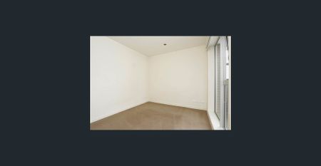 Spacious one-bedroom apartment in prime location - Photo 2
