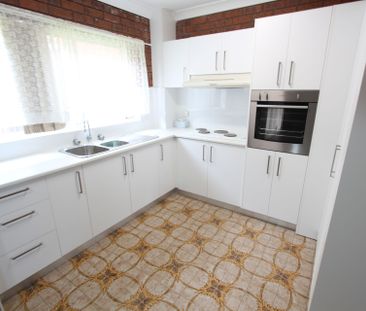 Excellent 2 Bedroom Unit with Good Size Living Areas - Photo 3